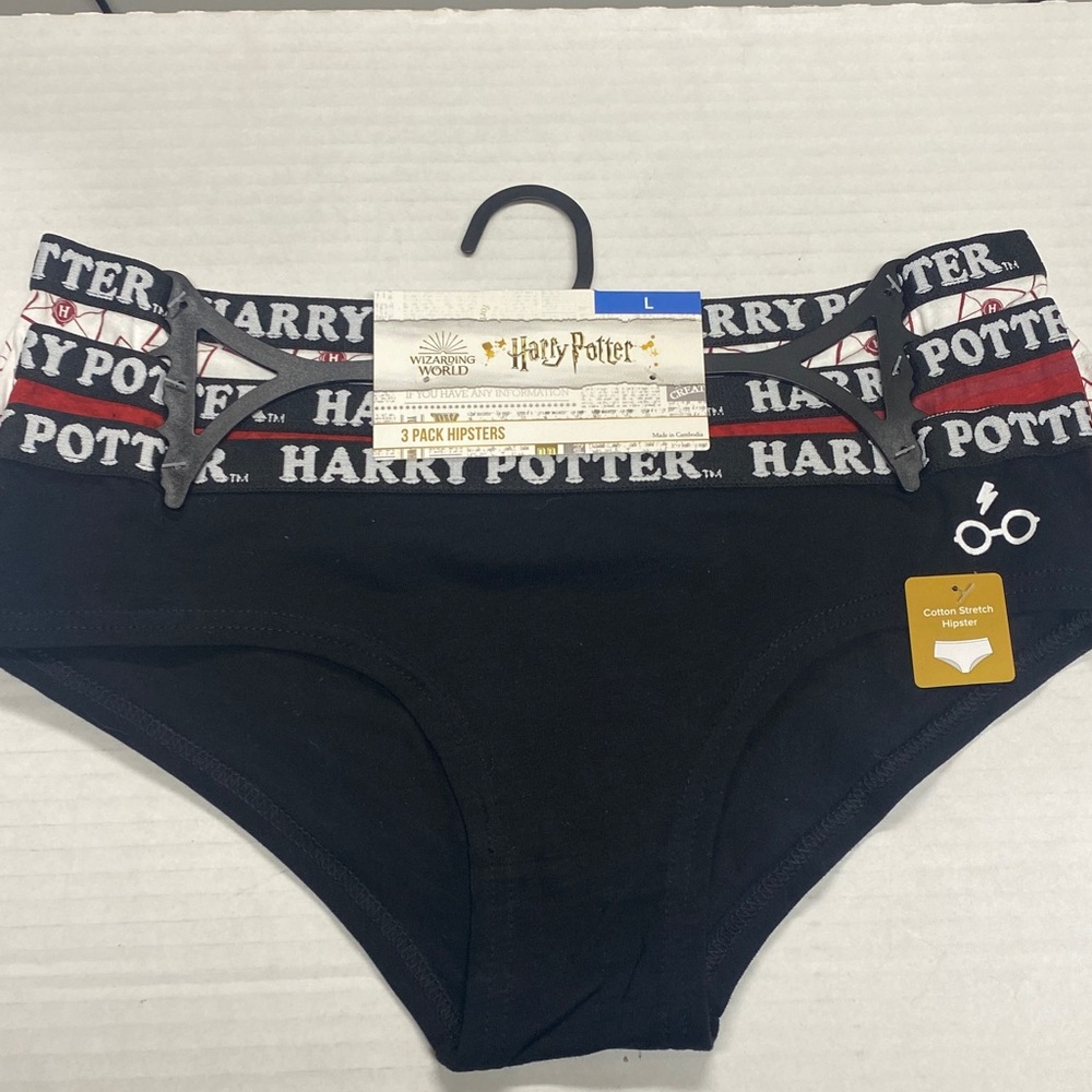 Warner Bros. Harry Potter Black and Red Women's Hipsters, 3 pack Size Large